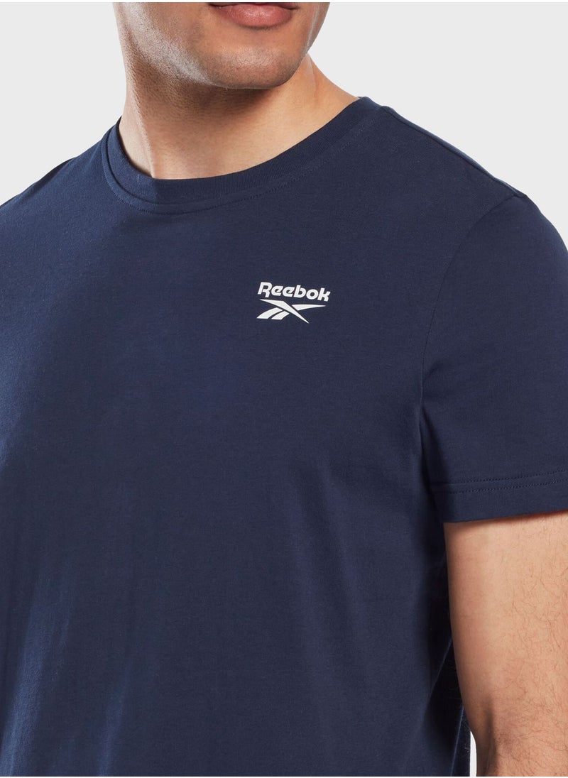 Reebok - Identity Logo T-Shirt - Image 1
