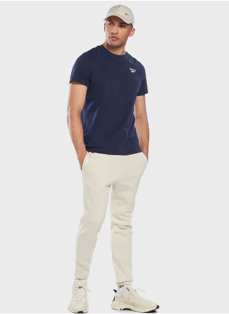 Reebok - Identity Logo T-Shirt - Image 1