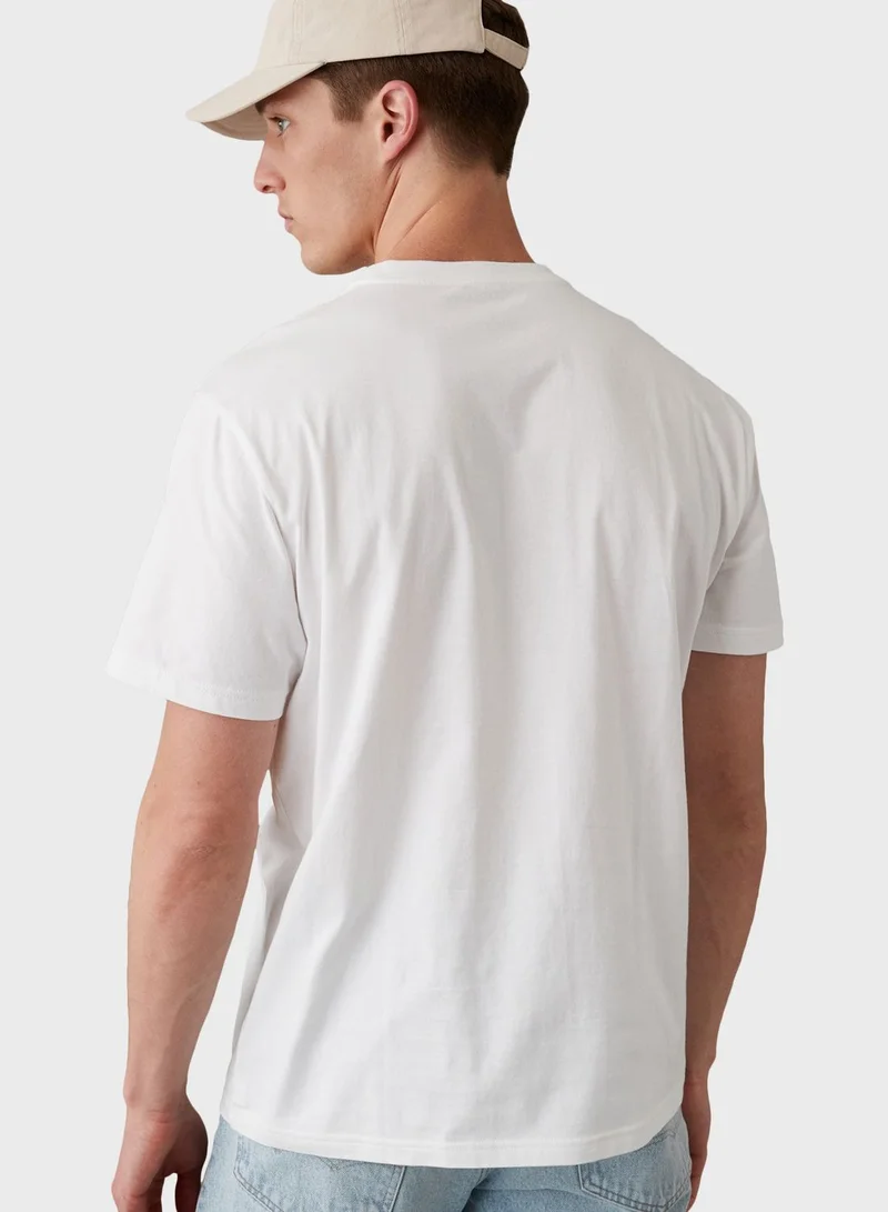 امريكان ايجل Graphic Crew Neck T-Shirt