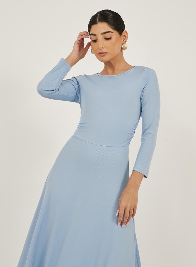 ستايلي فستان ميدي مكشكش - Image 3