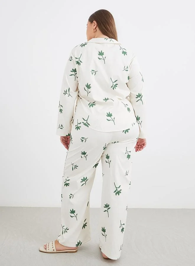 Styli Styli Plus Co-Ords Shirt with Floral Print and Wide Leg Pants