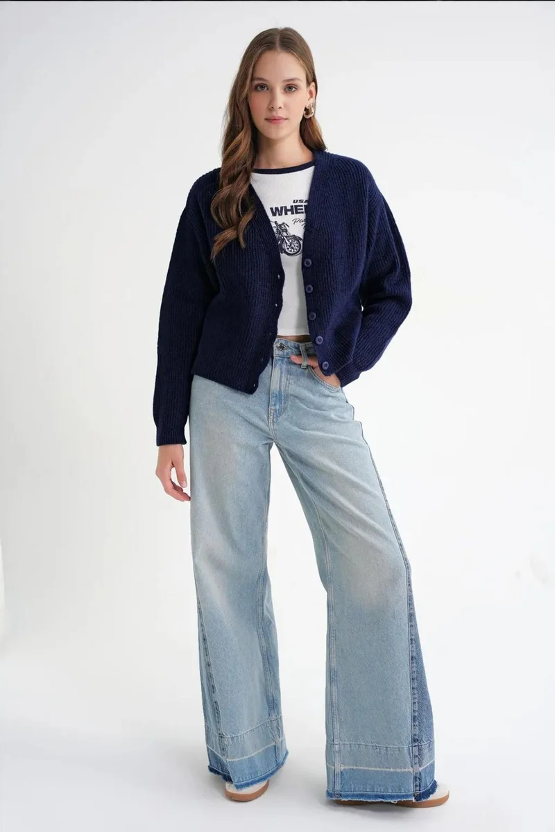 Mixray Mixray Textured V-Neck Button Cardigan