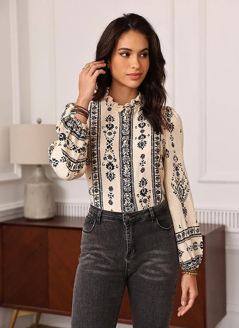 يونيكي Beige Round Neck Long Sleeves Shirt Style Top
