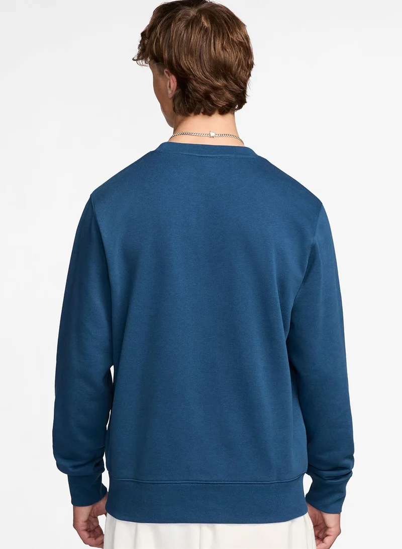 نايكي سويت شيرت بشعار كلوب فليس