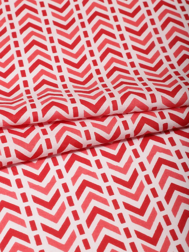 أيه كيه إس Red Chevron Zigzag Pattern Fabric