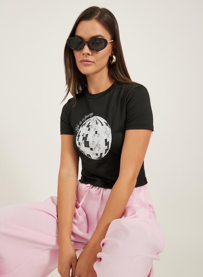 ستايلي تيشيرت قصير بطبعة جرافيك ورقبة دائرية - Image 1