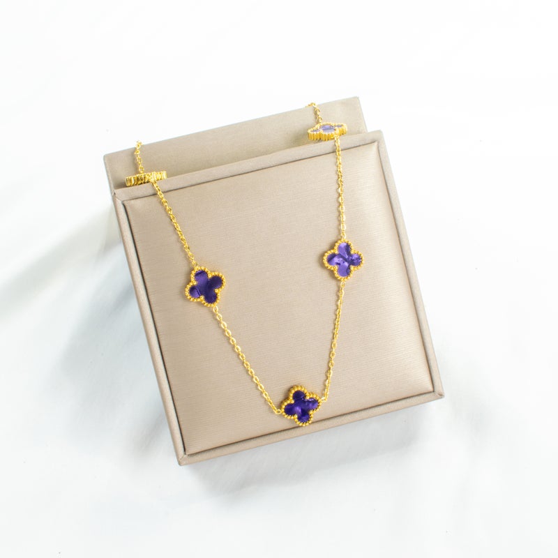 سلسلة استانليس ستيل ذهبي شكل زهرة البرسيم البنفسجي