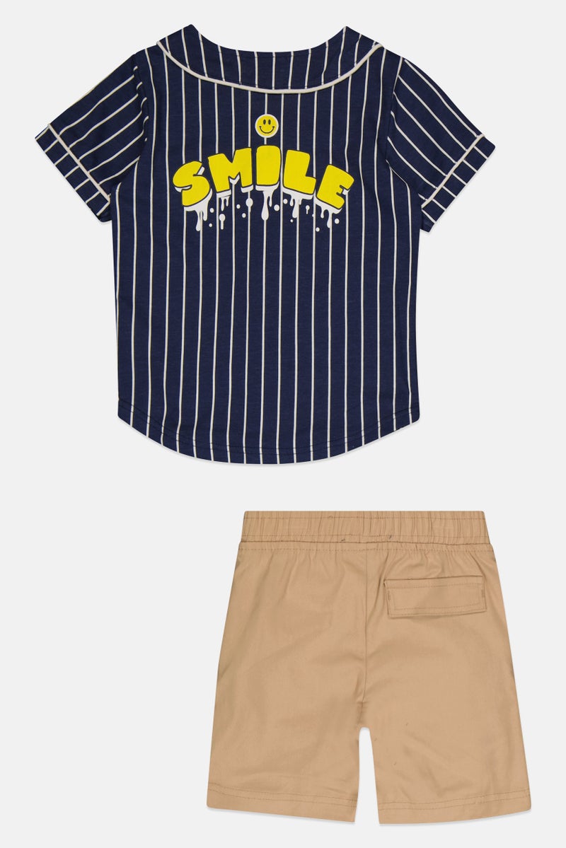 Freestyle طقم أولاد للأطفال من قطعتين بألوان متعددة وقميص مخطط وسروال قصير - Image 2