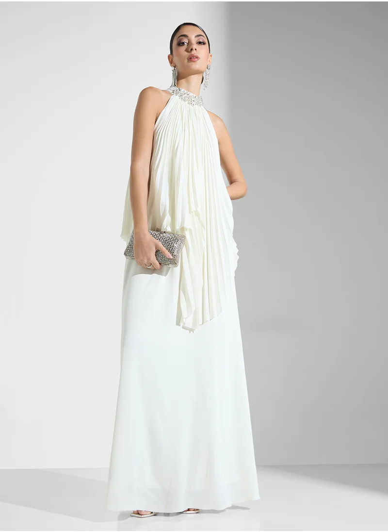 نمشي x Halter Neck Pleated Dress