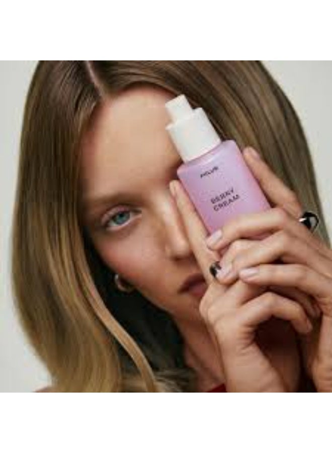 PHLUR معطر للجسم والشعر برائحة كريم التوت من فلور، 236 مل - Image 3