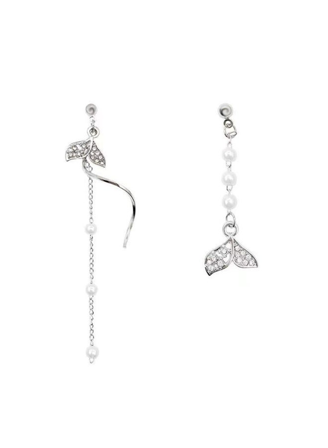 Goolsky أقراط لؤلؤة ملتوية غير متساوية على شكل ذيل حورية البحر مع خيوط طويلة من الزركون - ذيل حورية البحر غير متساوي و لؤلؤ، خيوط طويلة، حفلات/فعاليات رسمية/زفاف، بيان متلألئ - Image 2