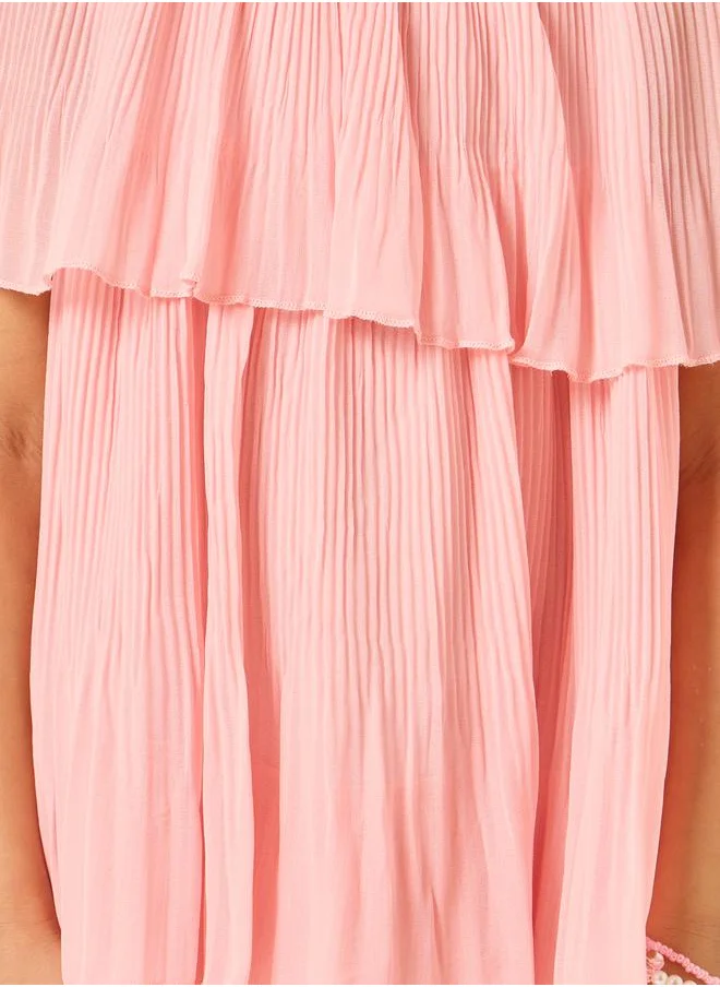 Styli Layered Keyhole Back Pleated Detail Dress