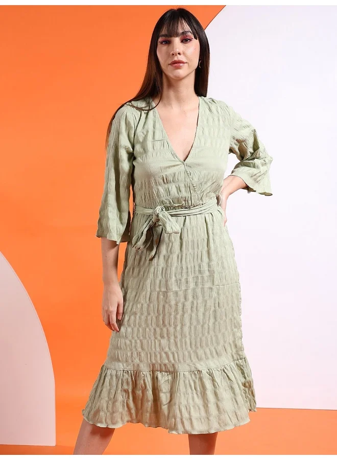 مرفوعة Women Fit and Flared Casual Solid Wrap Midi Dress