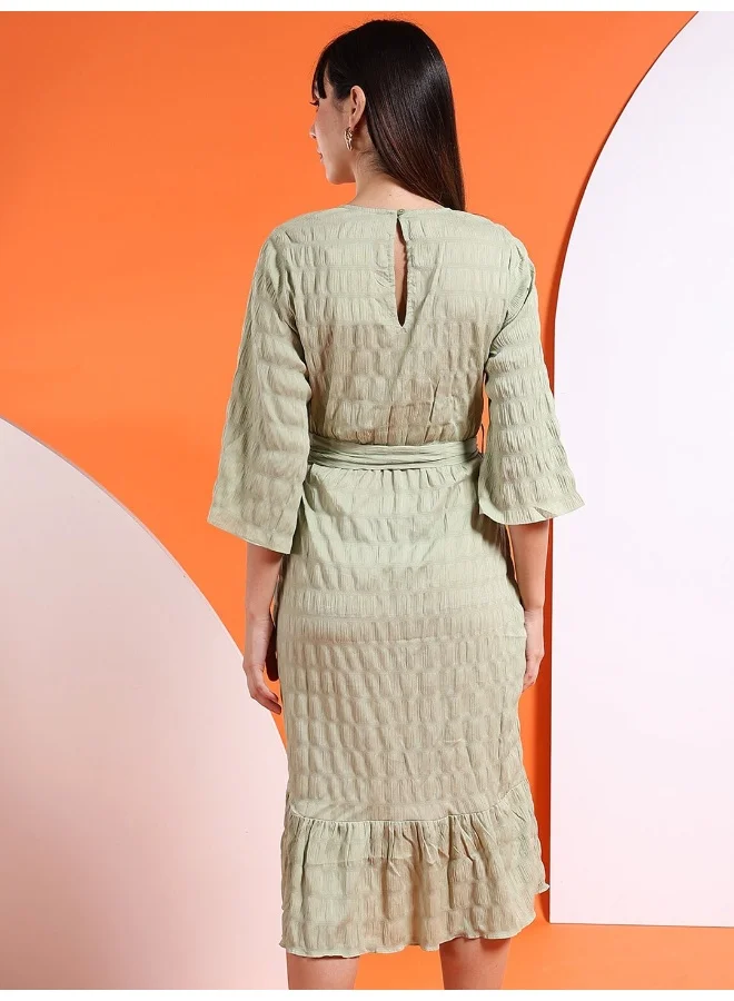 مرفوعة Women Fit and Flared Casual Solid Wrap Midi Dress