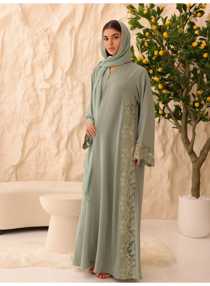اكسا عباية دانتيل خضراء - Image 1