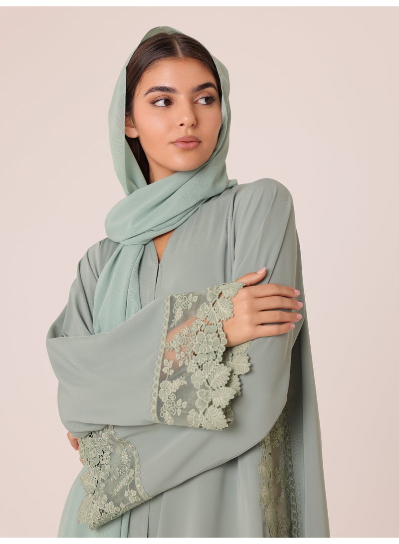 اكسا عباية دانتيل خضراء - Image 2