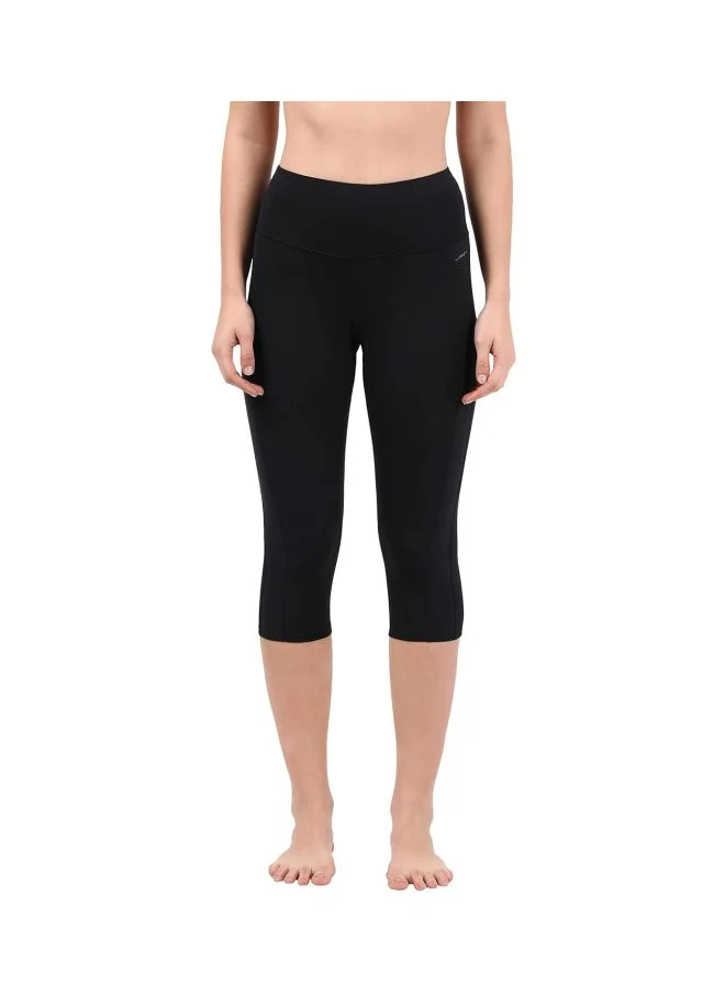 JOCKEY Jockey Women Microfiber Elastane Stretch Slim Fit Capri with Breathable Mesh and StayFresh Treatment