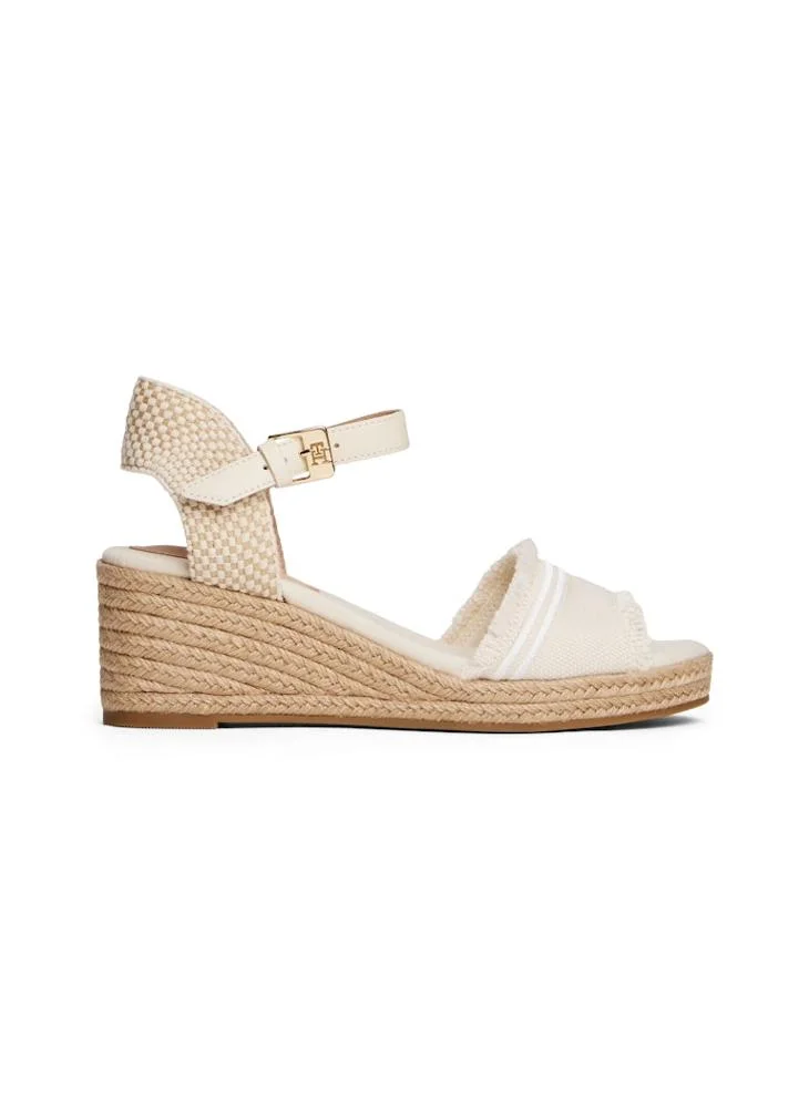 تومي هيلفيغر Fringe Canvas Medium Wedge Sandals