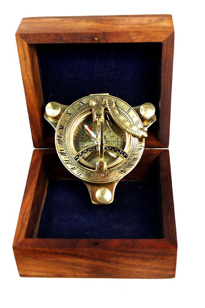 RedSkyTrader Ectoria 3" Sundial Compass - Brass with Wood Box - Image 5