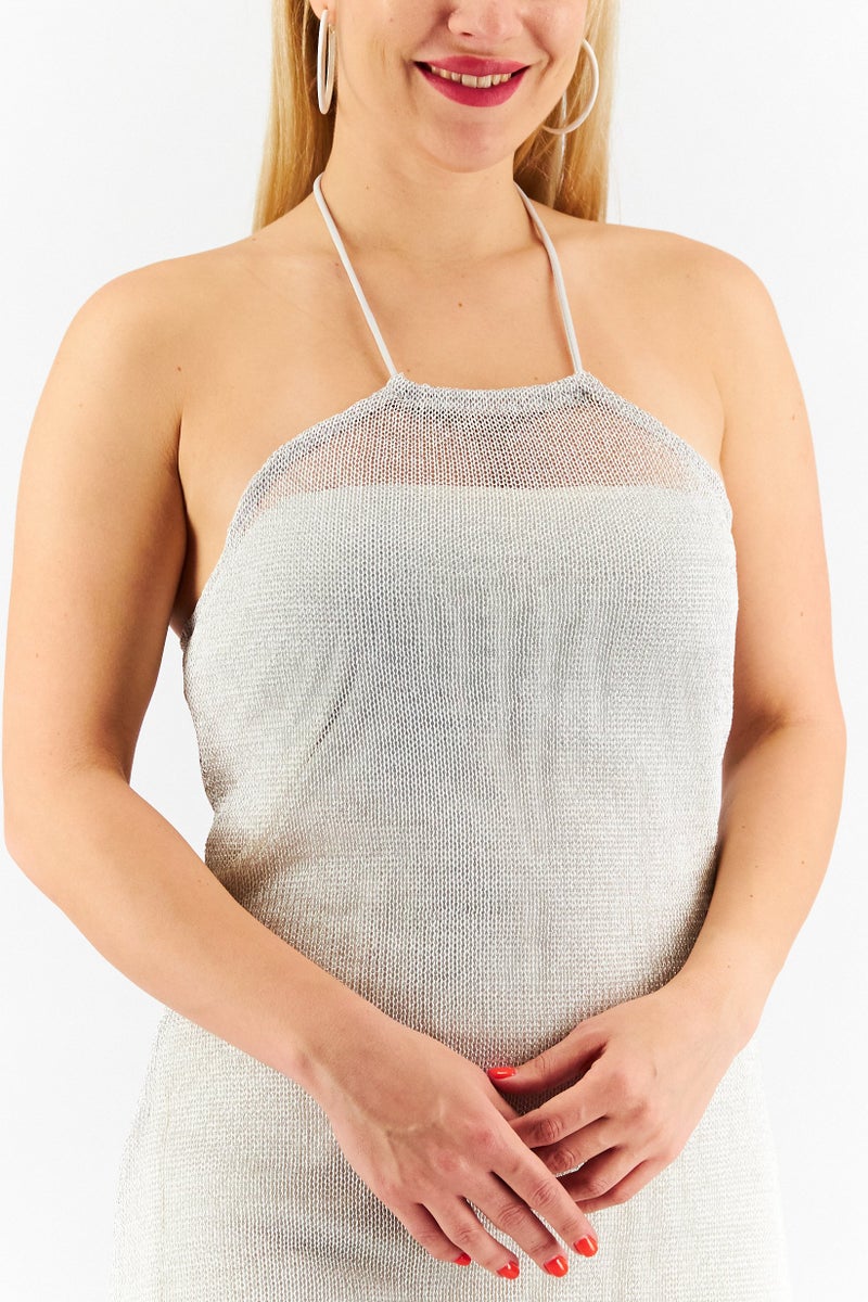 NA-KD فستان ميني بحمالة رقبة من الصوف المعدني للنساء، فضي - Image 3