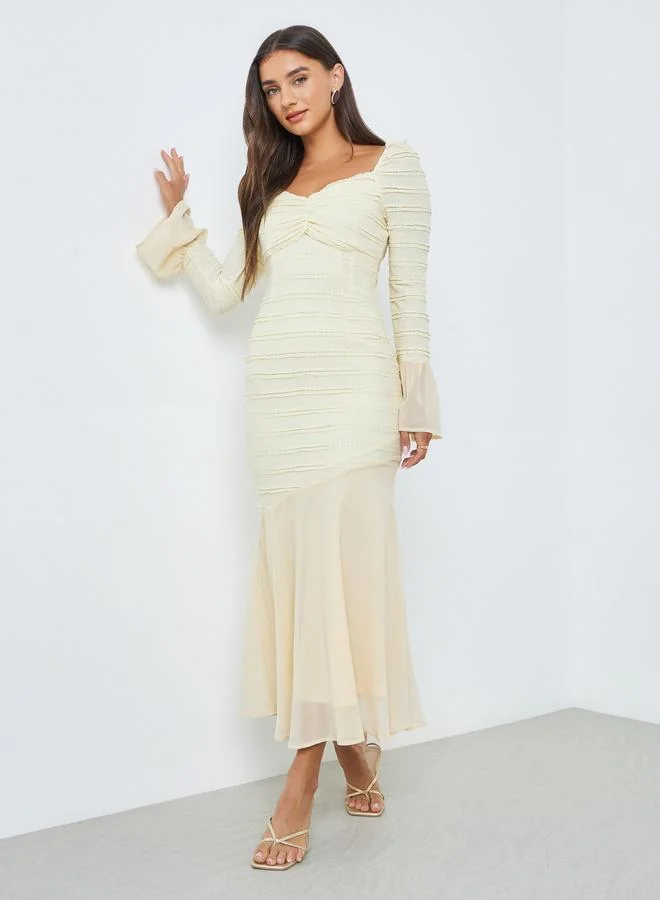 Cream Textured Sweetheart Neck Midi Dress