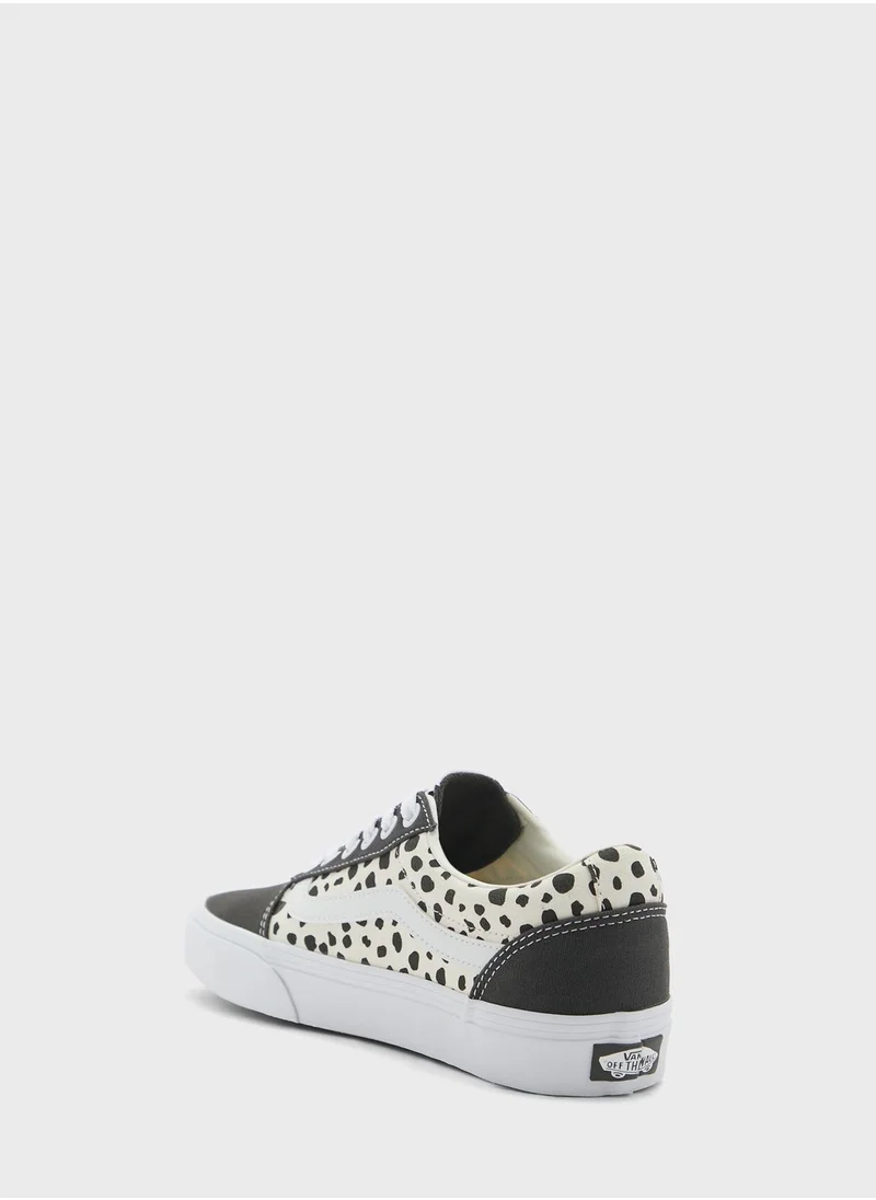 VANS Essential Asher Sneakers