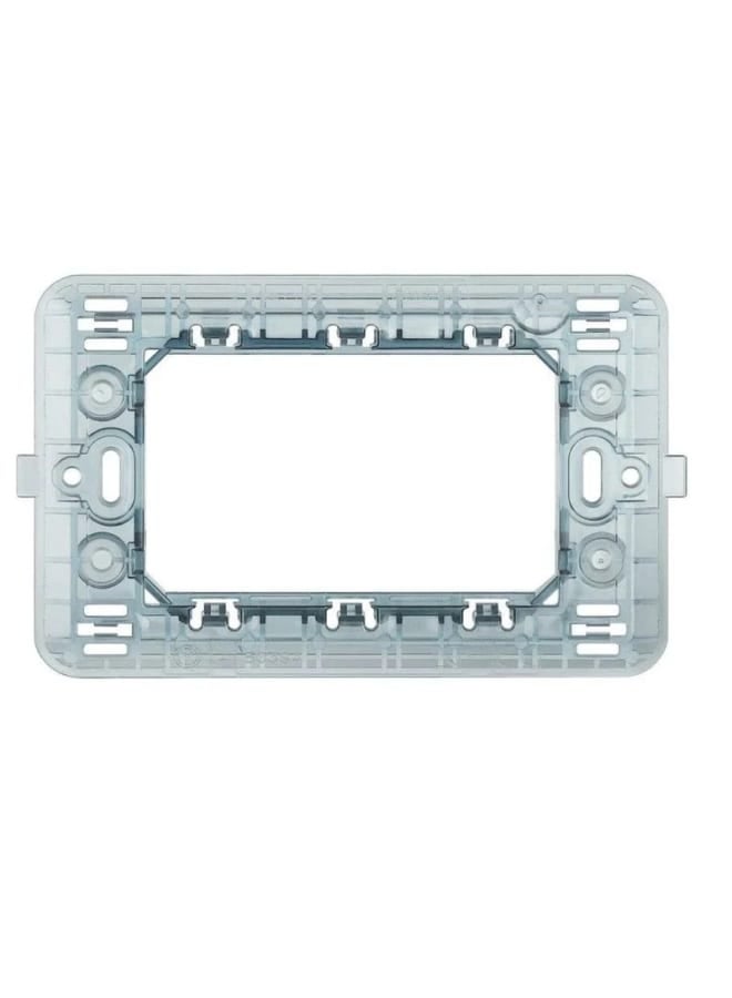 White triple chassis