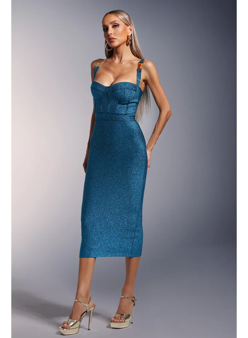 بيلا بارنيت فستان ماكسي ضيق بدون أكمام بياقة على شكل حرف V من زيري