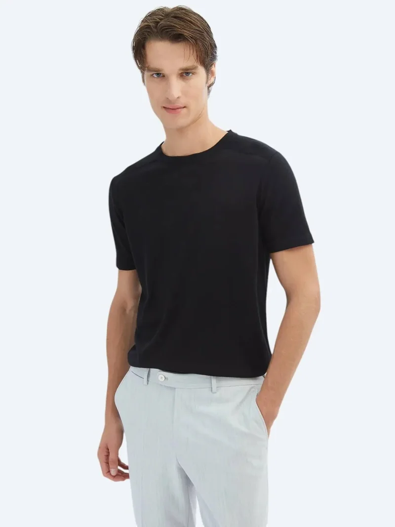 كيب تي شيرت أسود