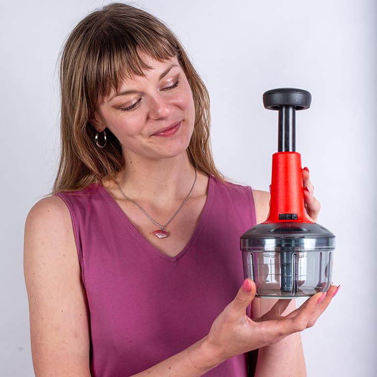 INUS 2-in-1 Vegetable and Fruit Chopper Manual Hand-Press Push Chopper for Efficient Cutting of Onions, Salads, Tomatoes, and Potatoes. Features a Large with an Easy Push and Close Button - 600ml - Image 3
