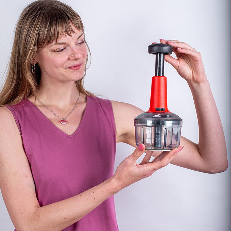 INUS 2-in-1 Vegetable and Fruit Chopper Manual Hand-Press Push Chopper for Efficient Cutting of Onions, Salads, Tomatoes, and Potatoes. Features a Large with an Easy Push and Close Button - 600ml - Image 4