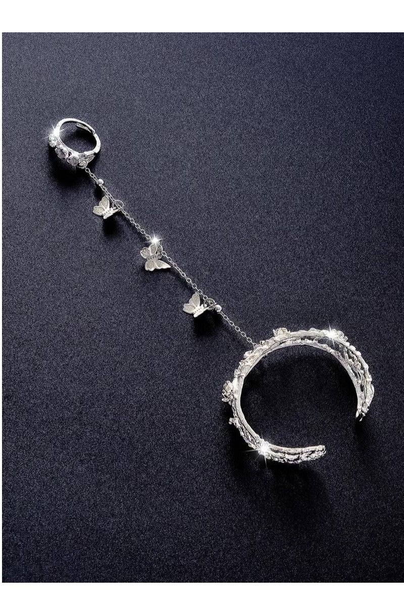 Women's accessory featuring a finger ring connected to a bracelet with a silver chain, adorned with cute butterfly charms. Perfect for weddings, engagement parties, Eid, and all special occasions. - Image 2