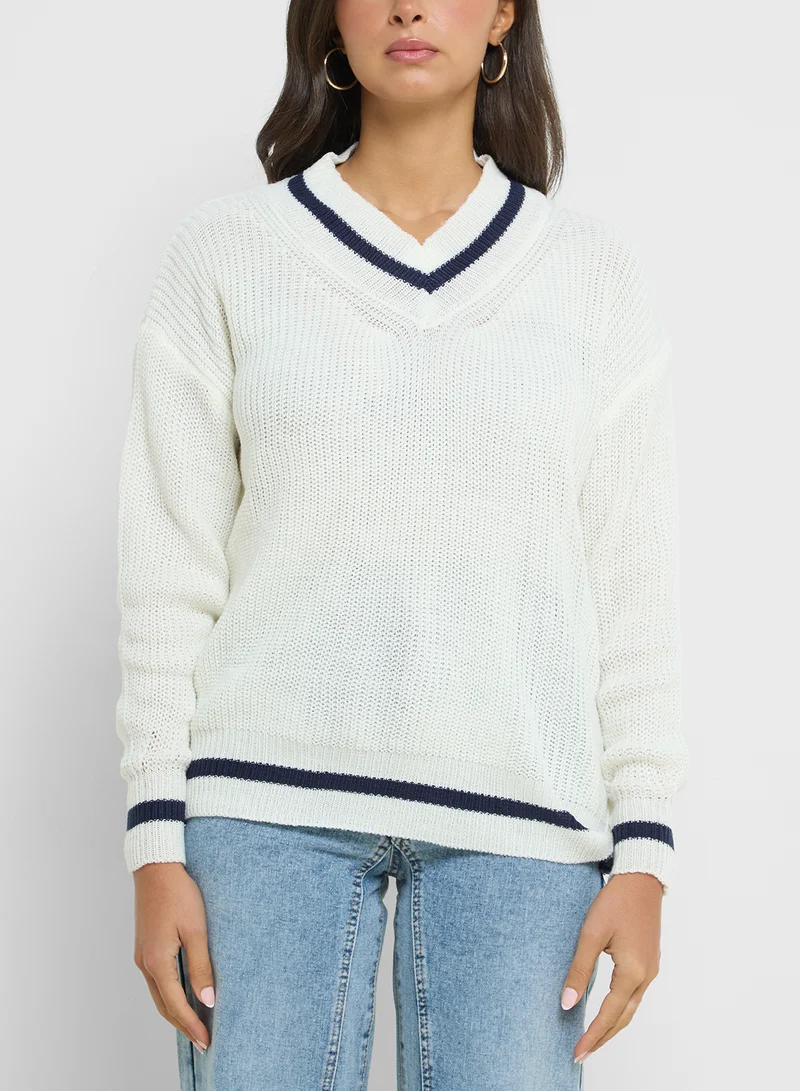 جينجر Varsity Style V Neck Sweater