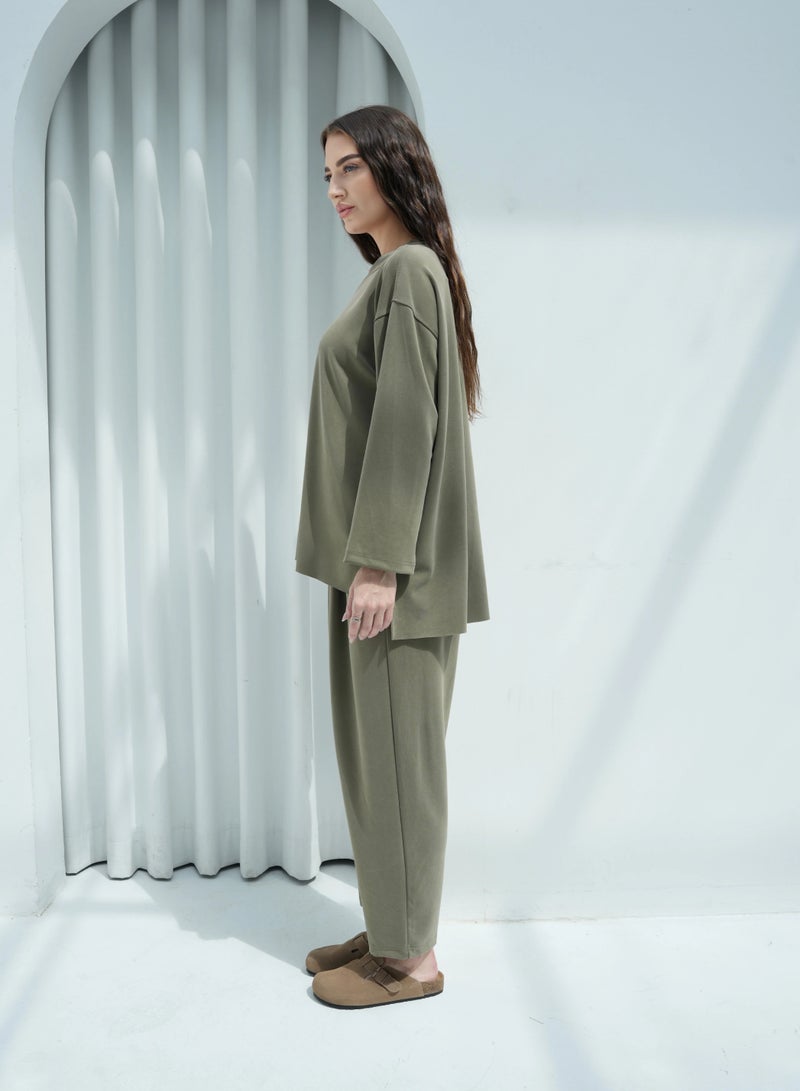 Andy 6653 | Women's Premium Cotton Oversized Two-Piece Lounge Set – Relaxed Fit Top with Long Sleeves and Wide-Leg Pants | Army Green - Image 2