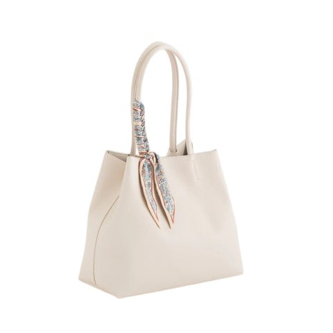 Women's Shopping - Valentina