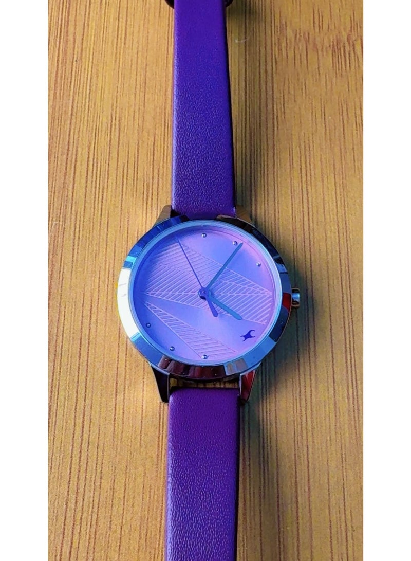 Fastrack Stunners Women's Quartz Analog Watch – Textured Purple Dial with Matching Genuine Purple Leather Strap (Ref: 6267SAA / 6267SL01) – Pre-Owned (Looks Brand New) - Image 4