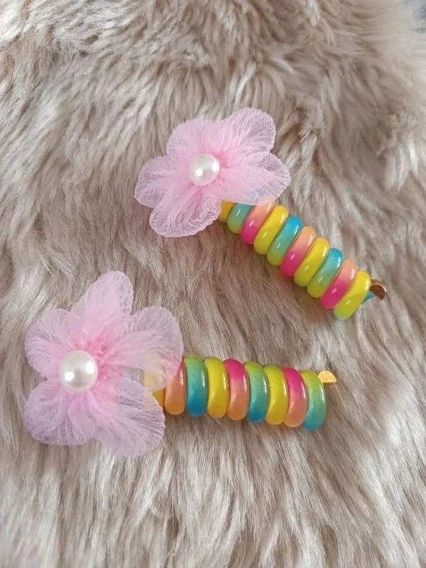 Efna Store Twisted Spring, Pearl and Flower Model Pasta Buckle (2 Pieces)