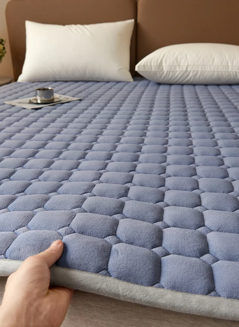Sharpdo Winter Plush Quilted Thick Milk Velvet Mattress, Anti-Static Soft Mattress 180*200cm