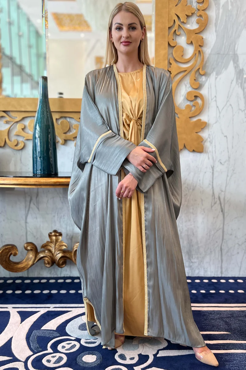 مويستريت طقم عباية بشك وكم كاب