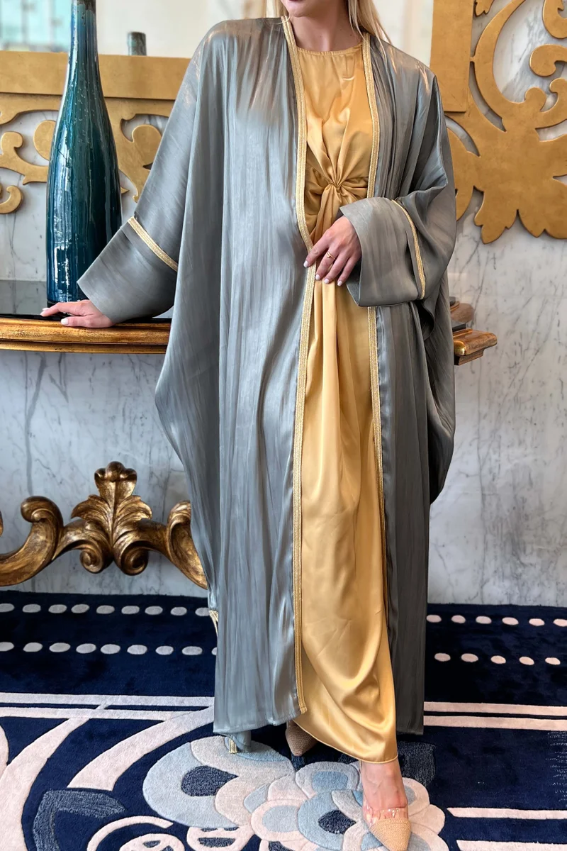 مويستريت طقم عباية بشك وكم كاب