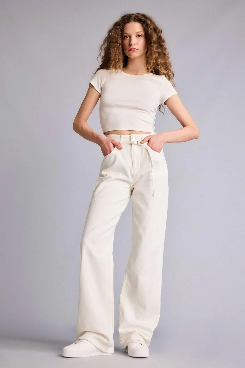 ديفاكتو Straight Wide Leg High Waist Jeans