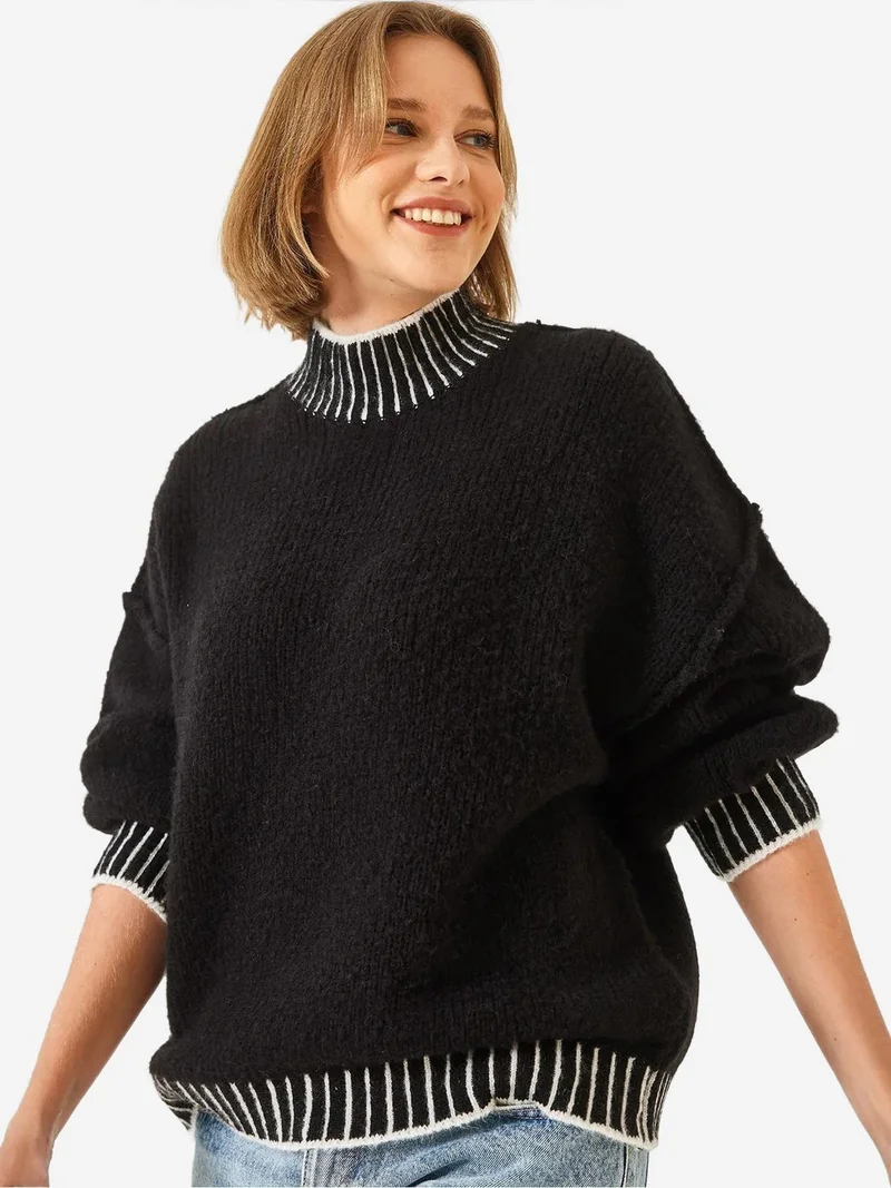LUCCI Patterned Turtleneck Loose Fit Sweater