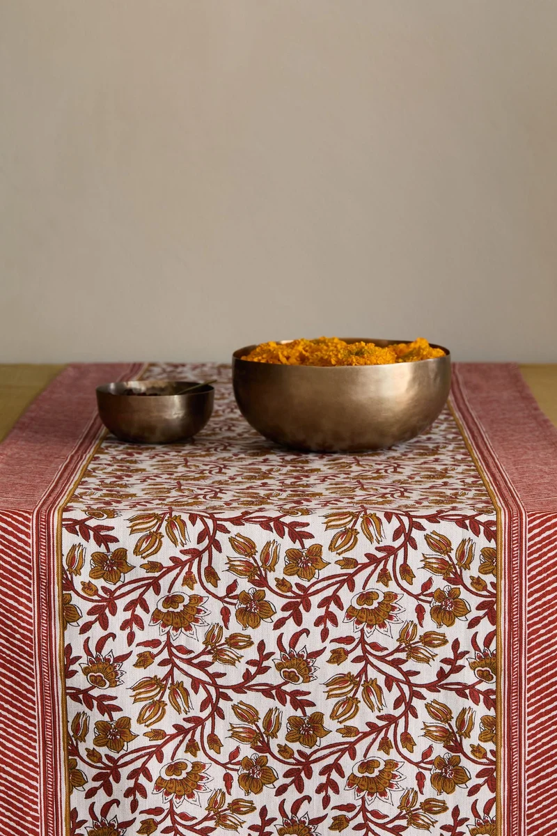 H&M Extra-long patterned cotton-blend table runner