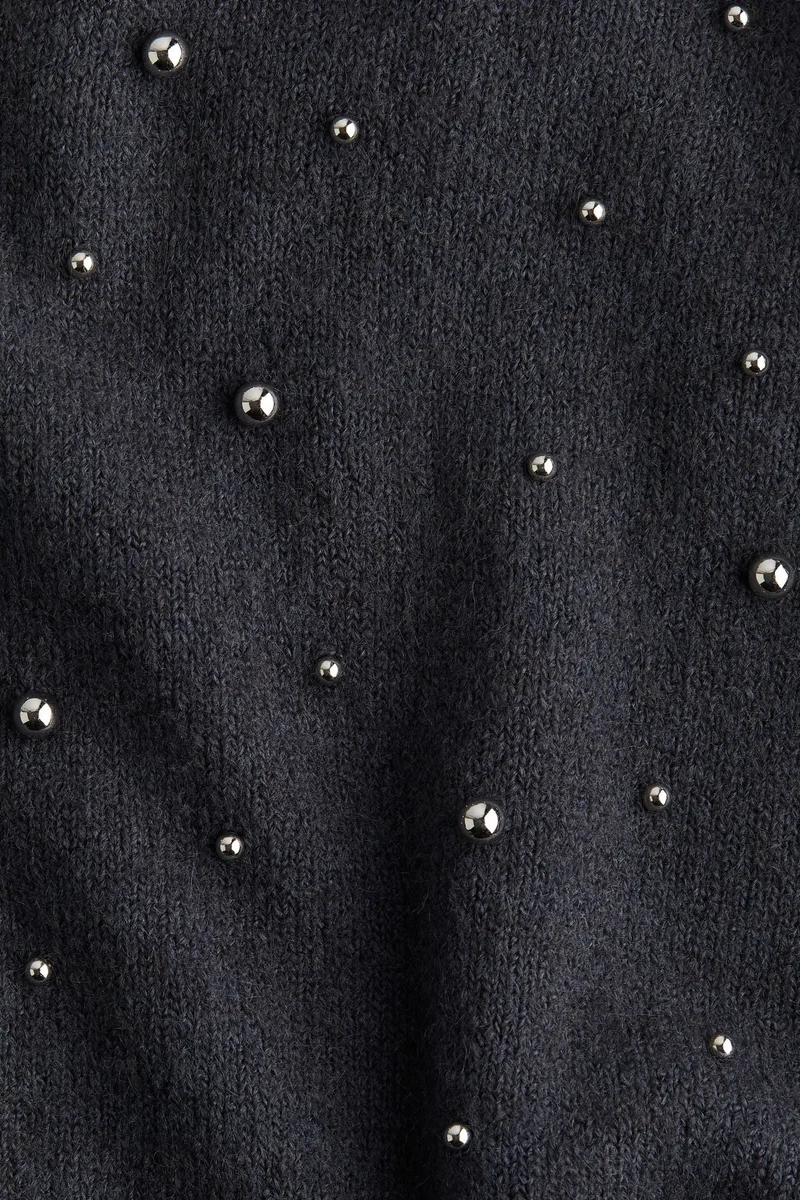 اتش اند ام كنزة مطرزة