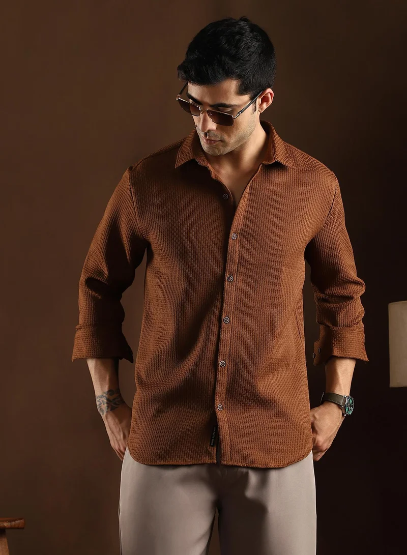 Campus Sutra Men's Chocolate Brown Interweave-Tactile Shirt