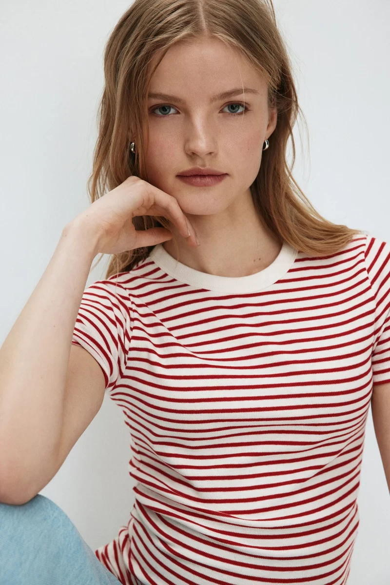 اتش اند ام بلوزة بتصميم مرن من تشكيلة ماما