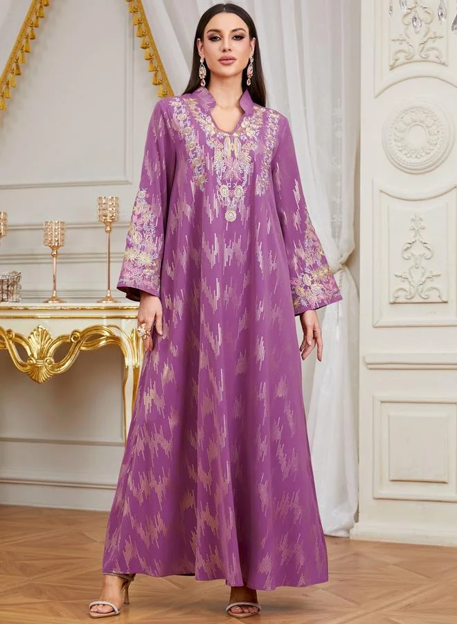 تايك تو جلابية بتفاصيل رقعة ترتر وقماش بارز الملمس