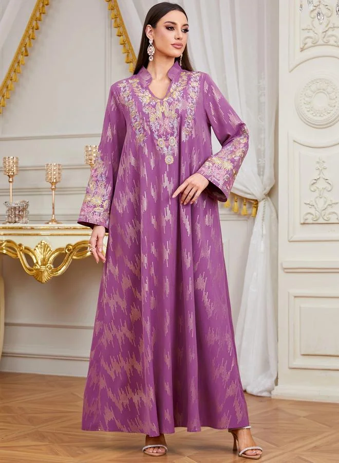 تايك تو جلابية بتفاصيل رقعة ترتر وقماش بارز الملمس