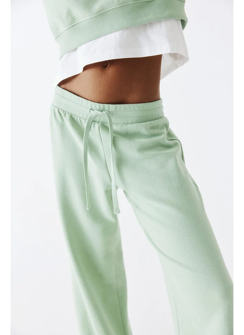 H&M 2-piece sweatshirt set