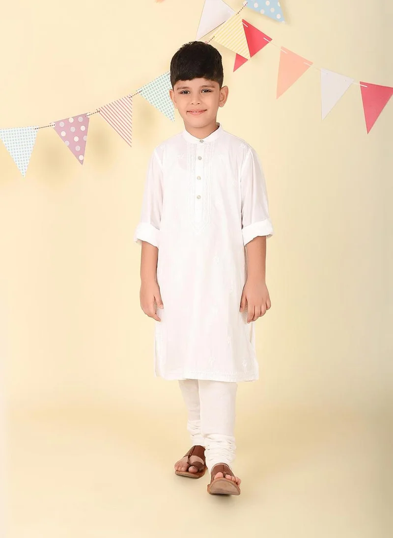 فاب انديا White Cotton Chikankari Long Kurta